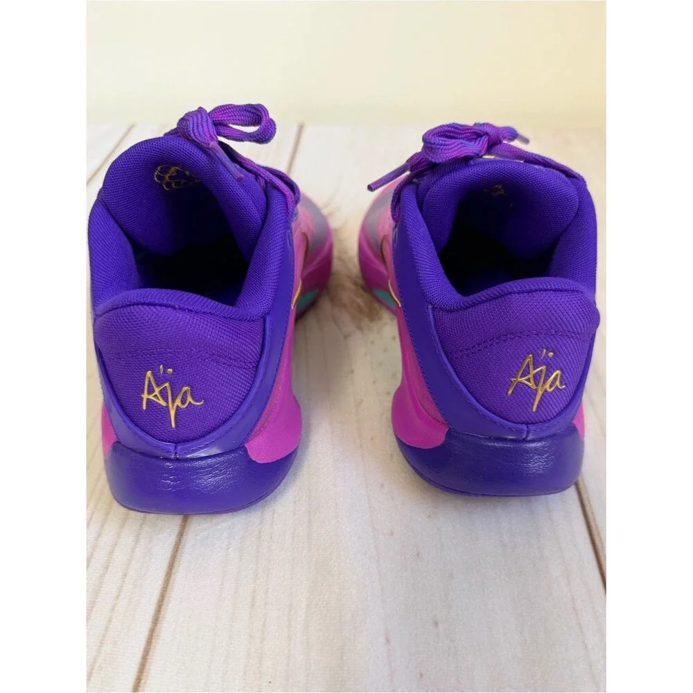Nike Womens A'One Unapologetic Sneakers NEW Size 6 Purple Metallic Active